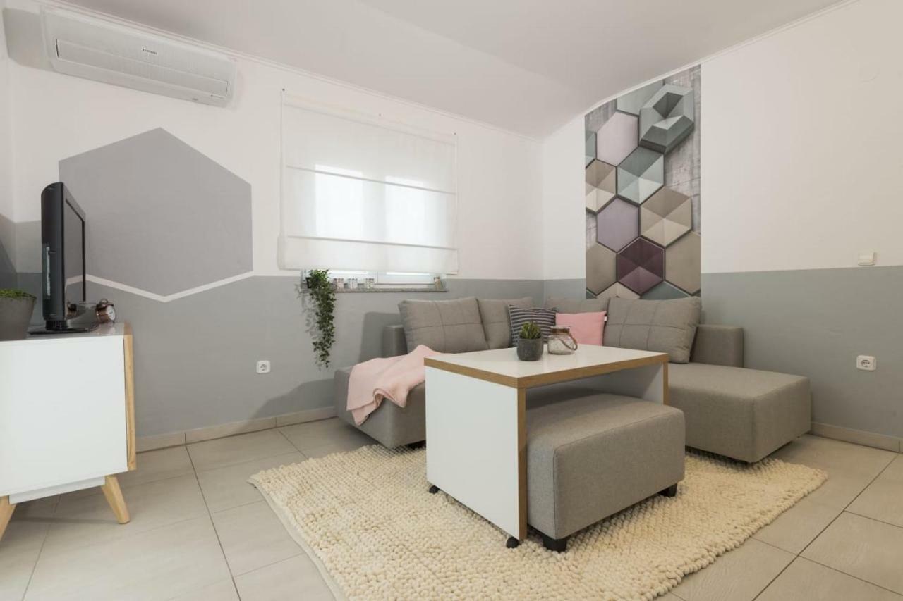 Jela Apartments Nin Eksteriør billede